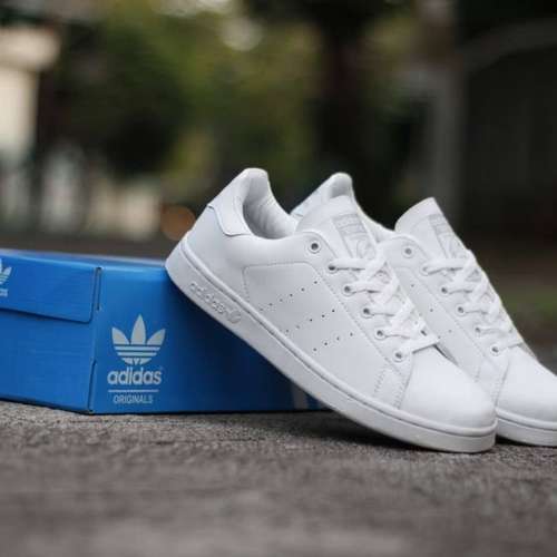 کفش مخصوص پیاده روی آدیداس مدل stan smith - S75104
