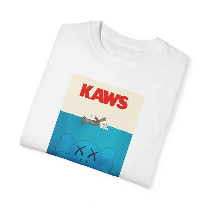 تی شرت آستین کوتاه زنانه مدل kaws
