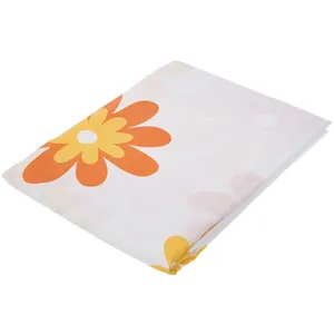 پرده حمام 180 × 200 رزین تاژ طرح گلهای نارنجی