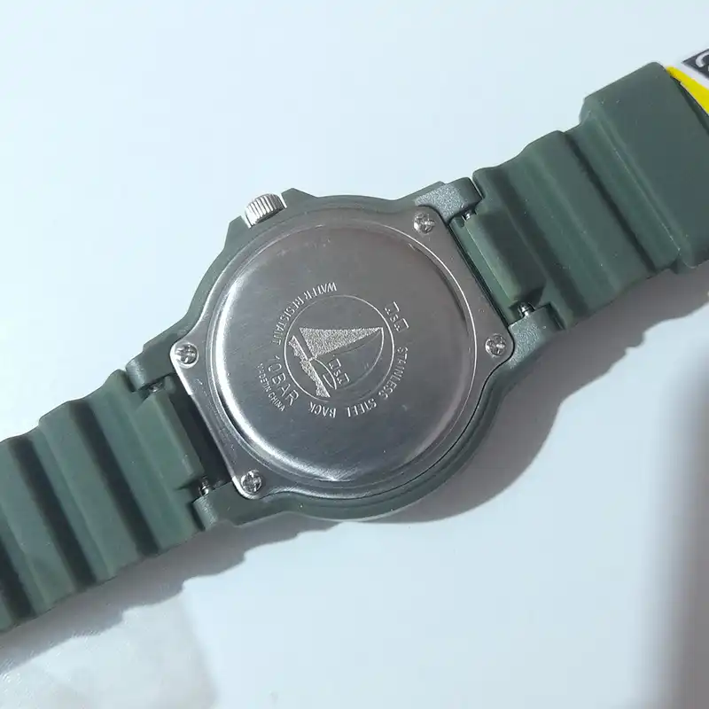 ساعت مچی عقربه ای کیو اند کیو مدل V07A-012VY