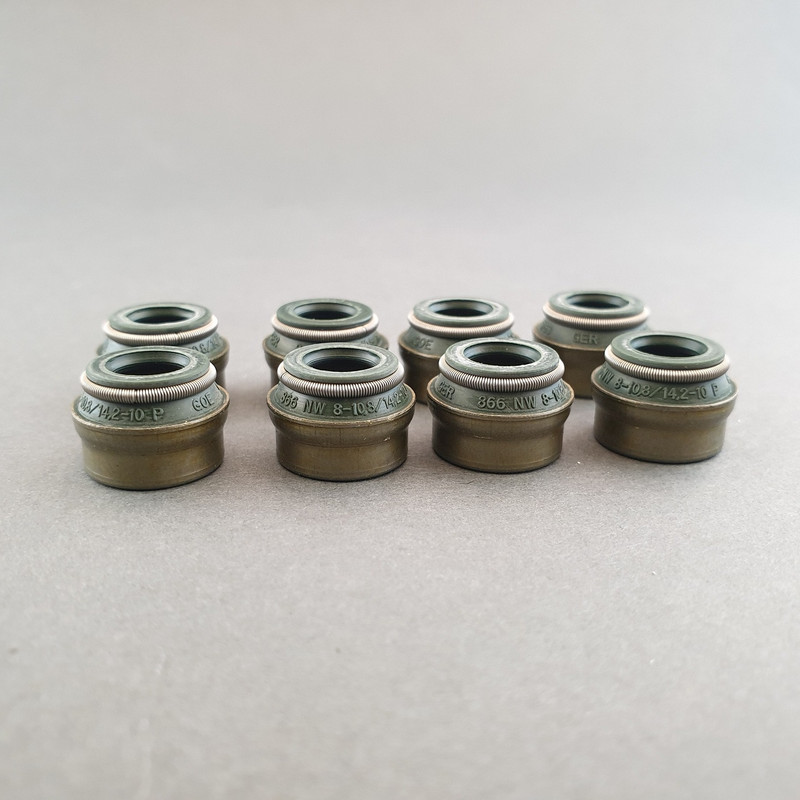 لاستیک ساق سوپاپ اسمیت کد B866 مناسب برای پژو 405 بسته 8 عددی