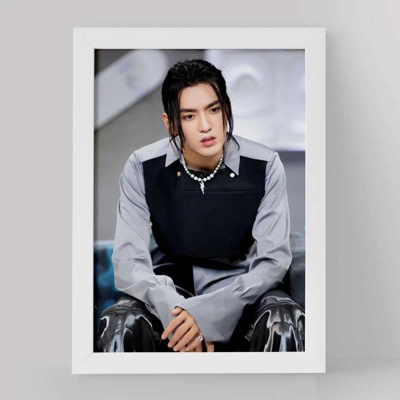 تابلو خندالو مدل کریس وو گروه اکسو EXO کد 13425