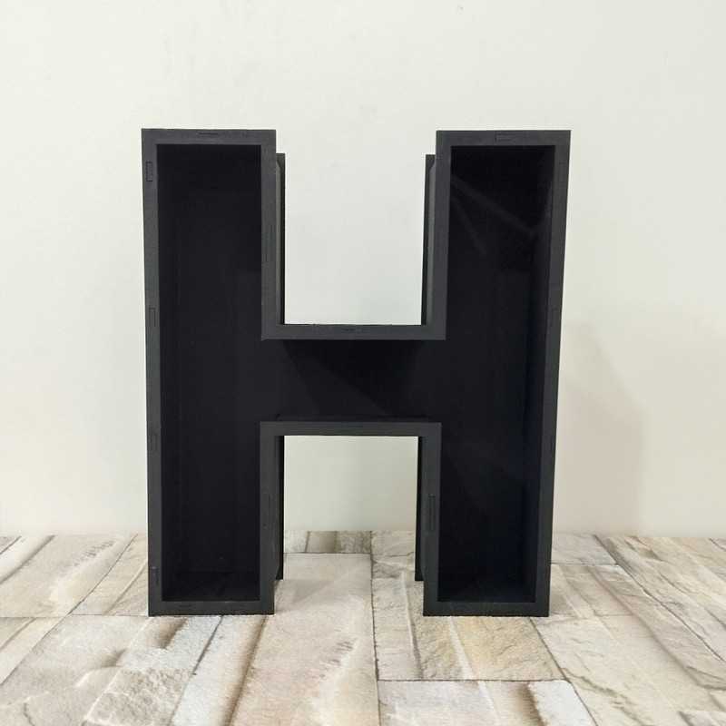باکس گل مدل حرف H باکس گل مدل حرف H