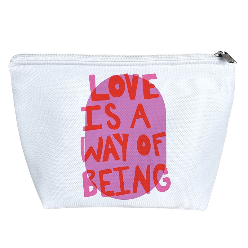 کیف لوازم آرایش دخترانه خندالو مدل عشق بودن است کد 9432