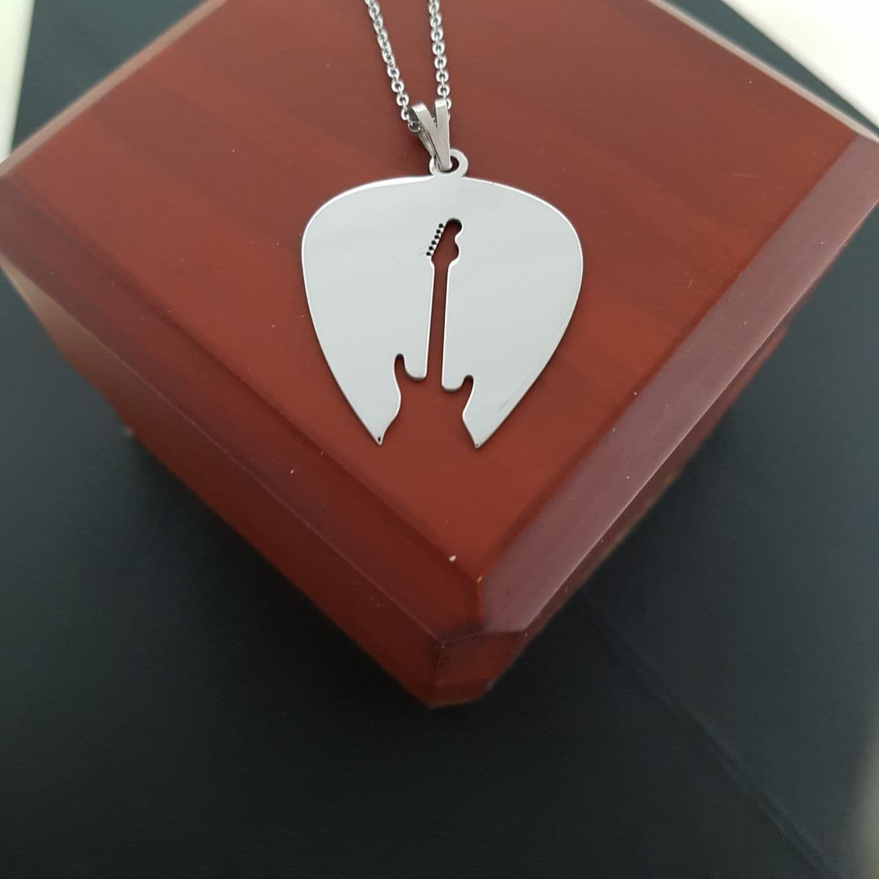 گردنبند نقره زنانه ترمه ۱ طرح گیتار کد mas 00414 -  - 2