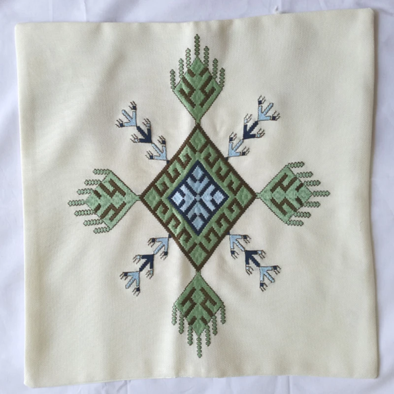 کوسن سوزن دوزی مدل H 019 K