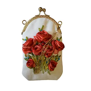 کیف رودوشی مدل روباندوزی کد rd01
