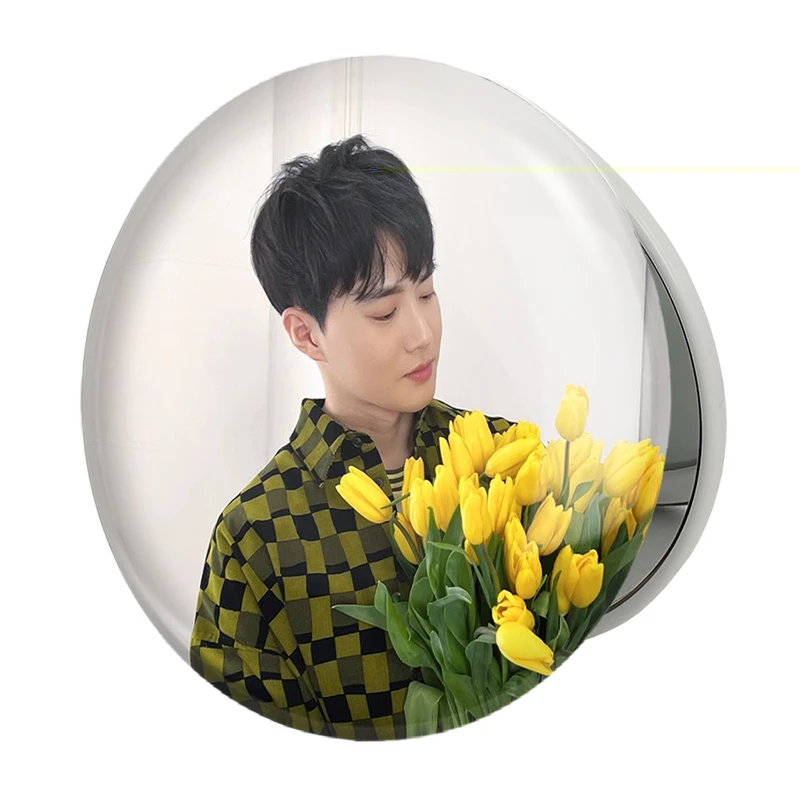 آینه جیبی خندالو طرح سوهو گروه اکسو EXO مدل تاشو کد 16810 