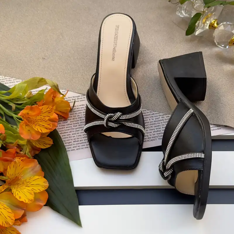 صندل زنانه مدل مجلسی روناک BL