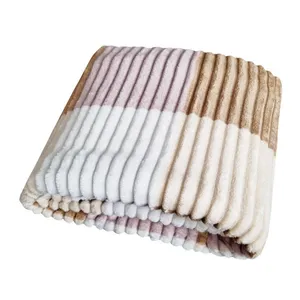 پتو مسافرتی مدل LS5032  سایز 200×220 سانتی‌متر 