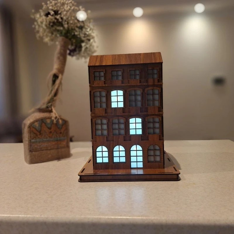 ساعت رومیزی مدل باینری طرح خانه