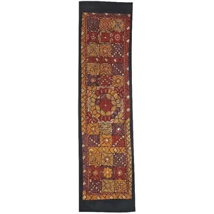 رومیزی سوزن دوزی کد SOOZRA98