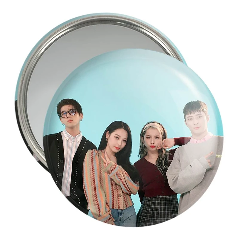 آینه جیبی خندالو مدل گروه کارد KARD  کد 12402