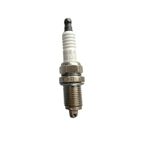 شمع خودرو اکیوم مدل RFC42LZ2EA5 دو پلاتین پایه کوتاه