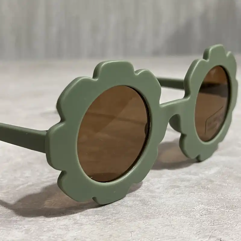 عینک آفتابی بچگانه مدل گل کد S AB Z 7