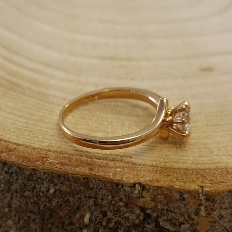 انگشتر زنانه مدل حلقه تک نگین