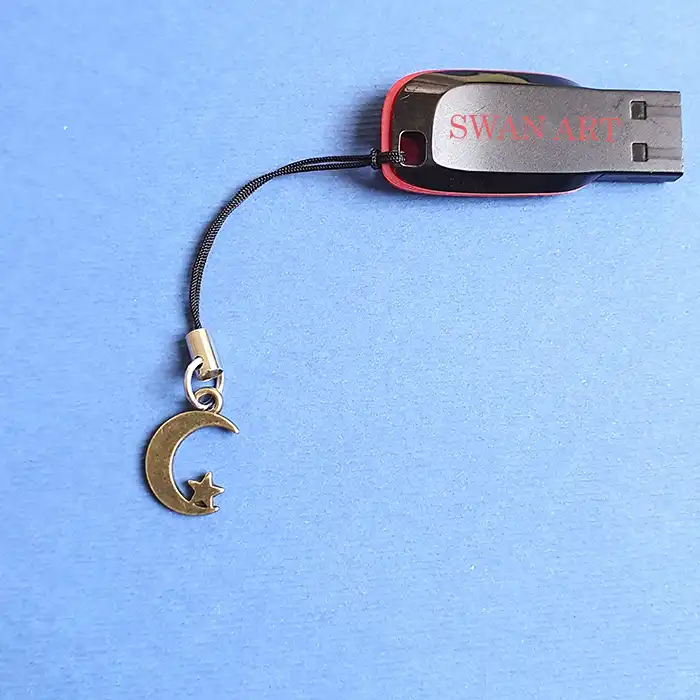 بند نگهدارنده فلش مدل ماه و ستاره