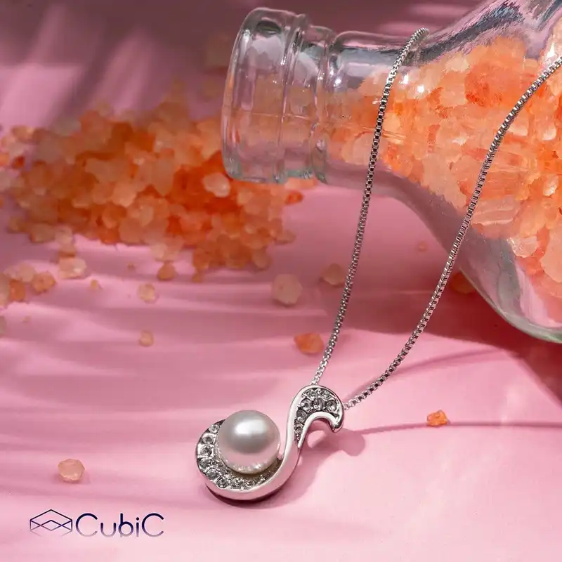 گردنبند زنانه کوبیک مدل QN-35929