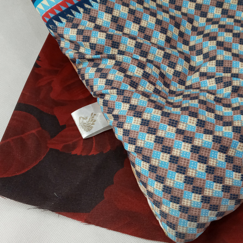 لحاف کرسی خانه سبز اسماعیلی مدل خشتی سایز 350x350 سانتی متر لحاف کرسی خانه سبز اسماعیلی مدل خشتی سایز 350x350 سانتی متر