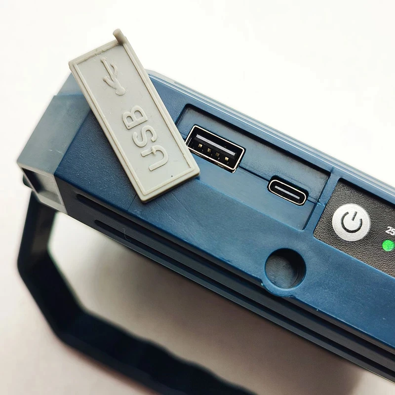 عکس شماره 8 : نورافکن دستی مدل شارژی و خورشیدی 112led با نور مهتابی