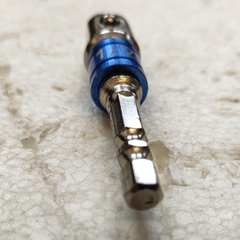 رابط بکس سر دریلی مدل RGN - 9964 سایز 1/2 اینچ رابط بکس سر دریلی مدل RGN - 9964 سایز 1/2 اینچ