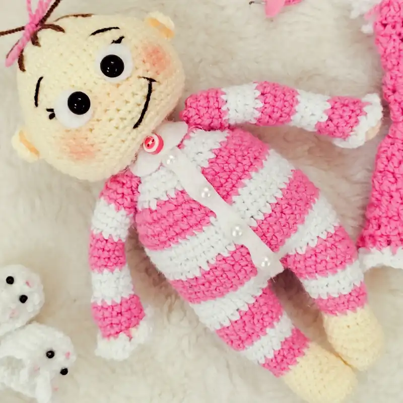 عروسک بافتنی طرح نوزاد کد hp49