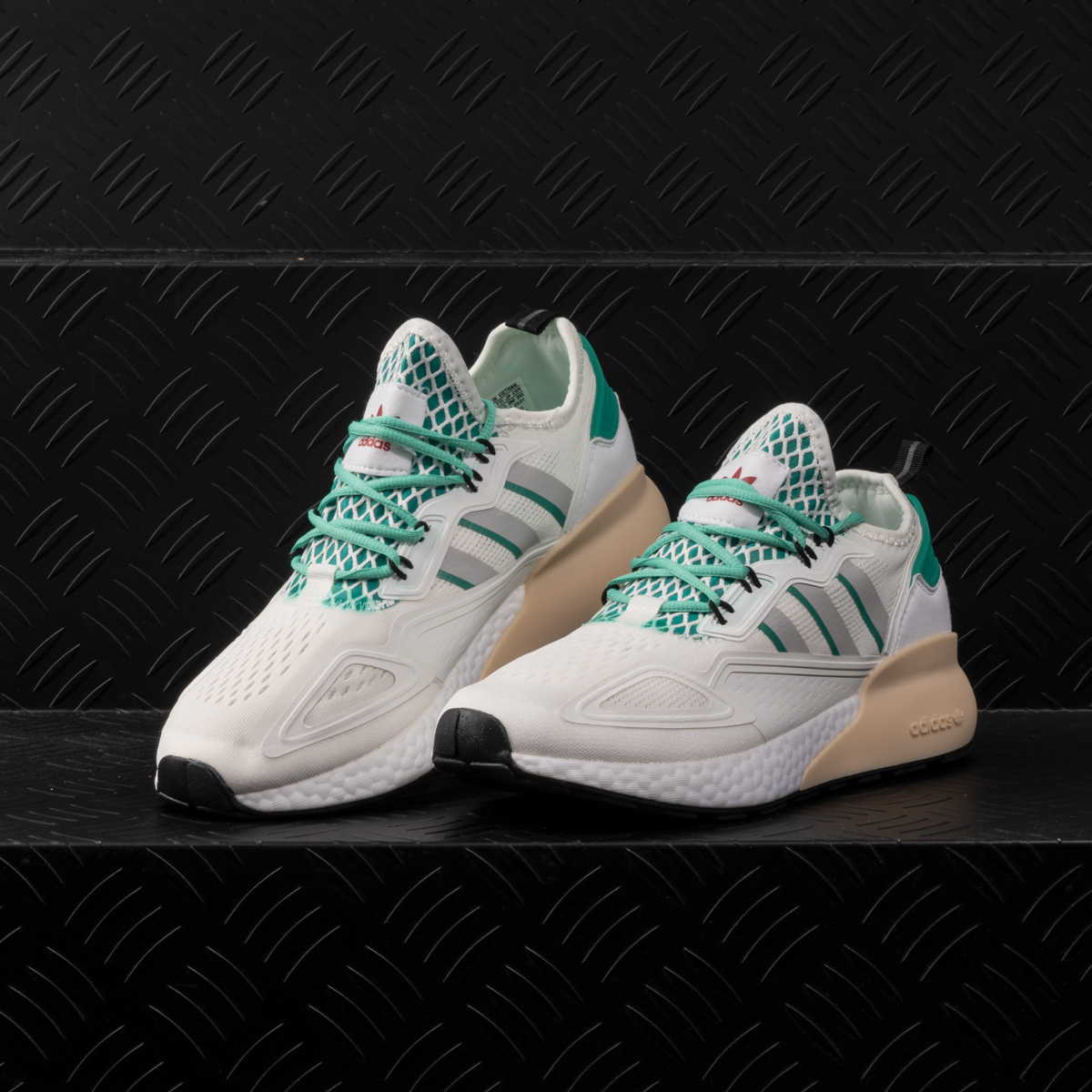 کفش مخصوص دویدن مدل ZX BOOST 2K WHGRN-10402512