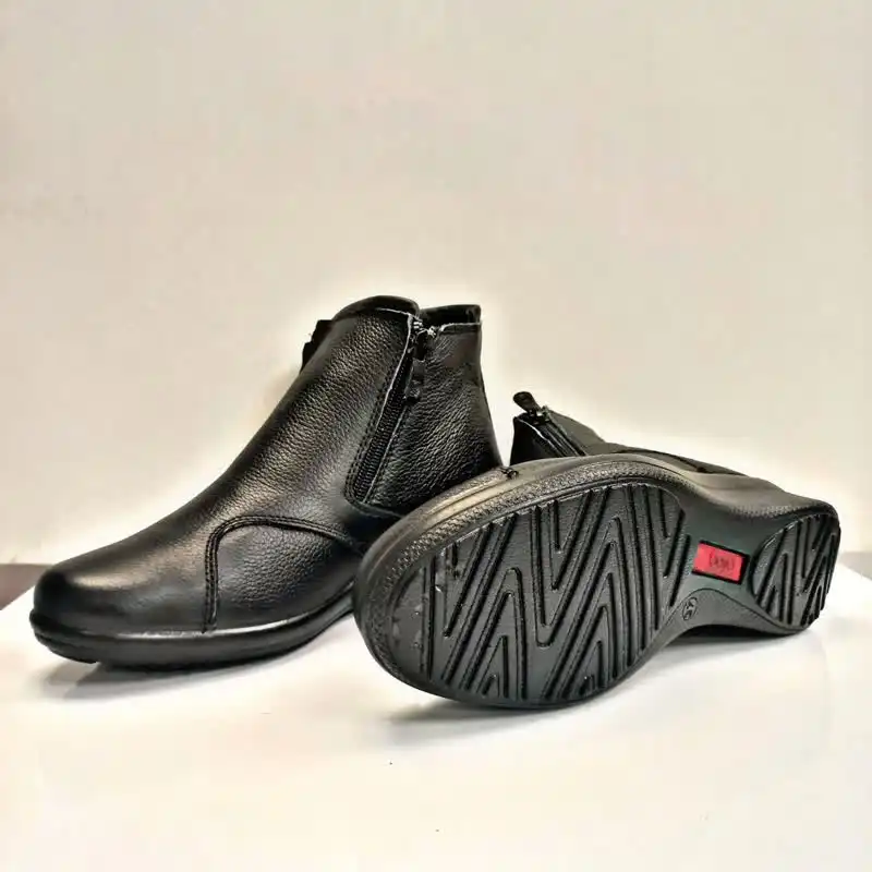 نیم بوت زنانه آفاق مدل چرمی ساحل