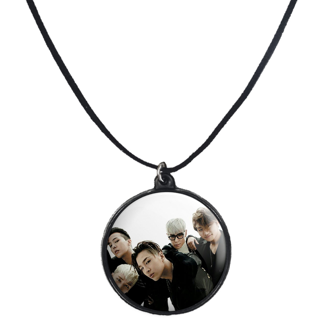 گردنبند پرمانه طرح گروه موسیقی بیگ بنگ BIG BANG کد pmb.15101 مدل دو طرفه