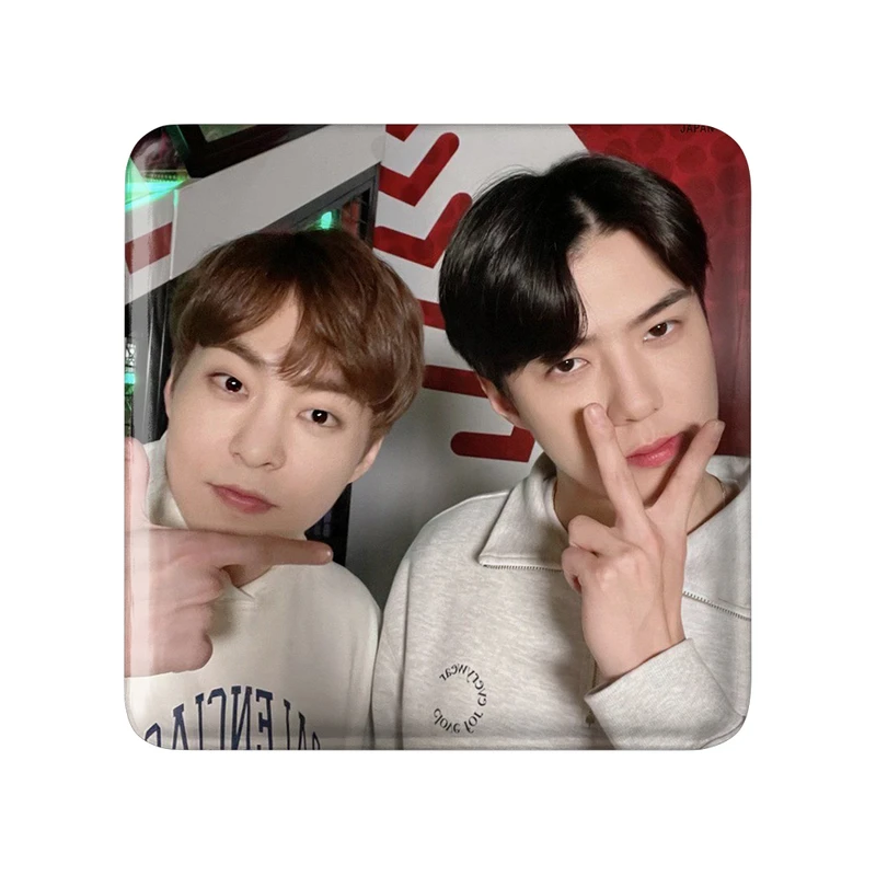 مگنت خندالو طرح شیومین و سهون گروه اکسو EXO کد 16795