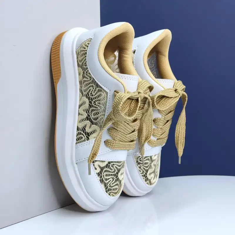 کفش روزمره زنانه مدل گیپور رنگ کرم