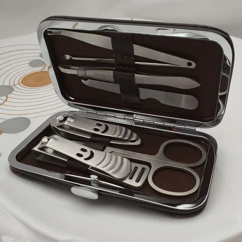 ست مانیکور بل تو کد SN1001 بسته 7 عددی