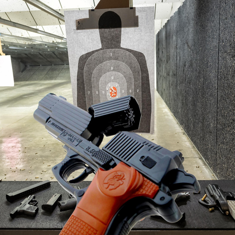 تفنگ بازی مدل Beretta
