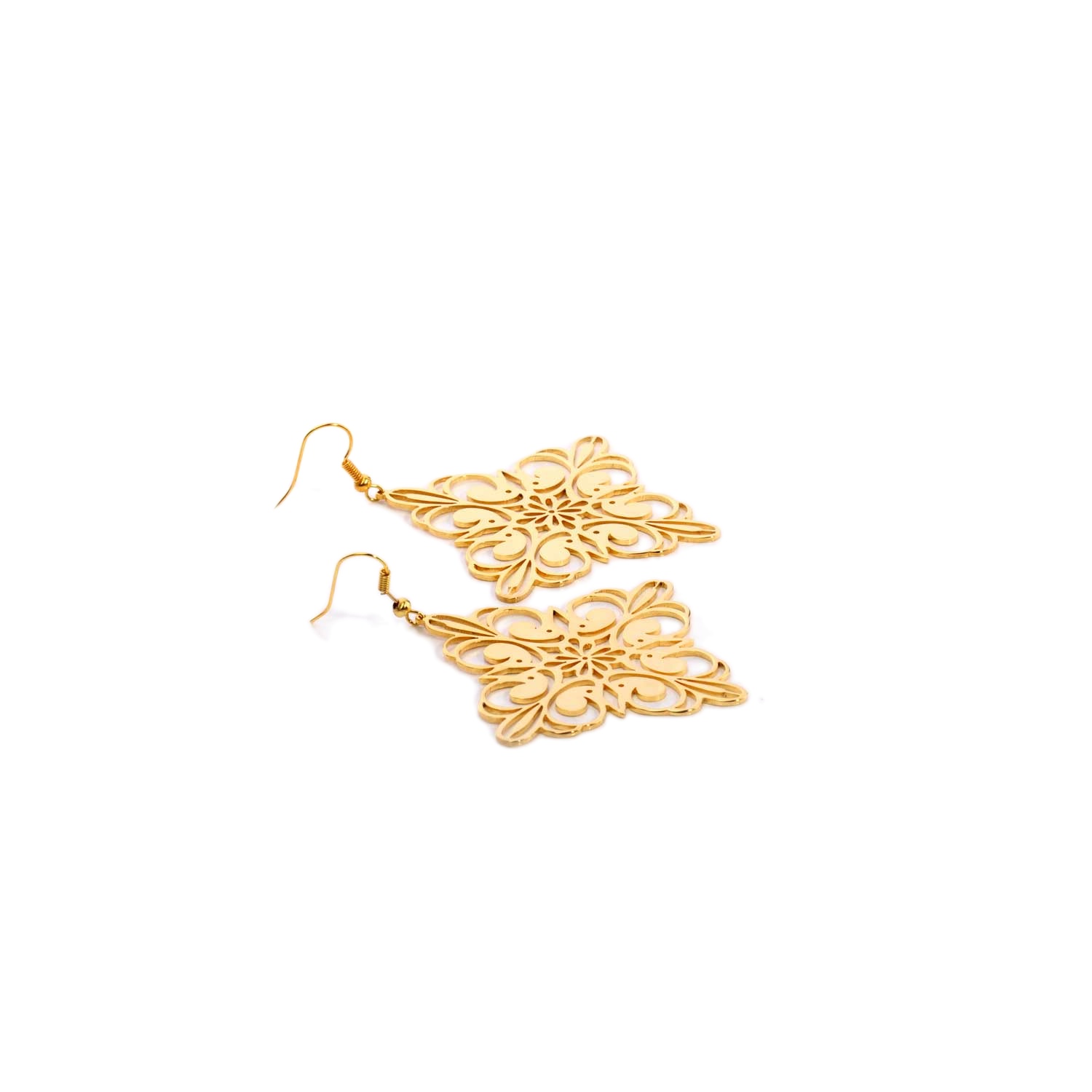 گوشواره دست ساز زنانه آرانیک مدل مشبک برنجی با آبکاری طلا کد 1510900016