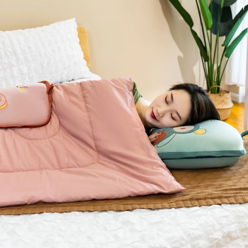 پتو کودک مدل بالشتی طرح موش کد JIMI110 سایز 40x40 سانتی‌ متر