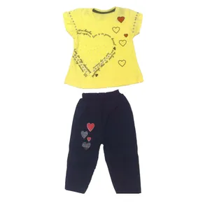 ست تی شرت و شلوارک دخترانه مدل قلب نگینی