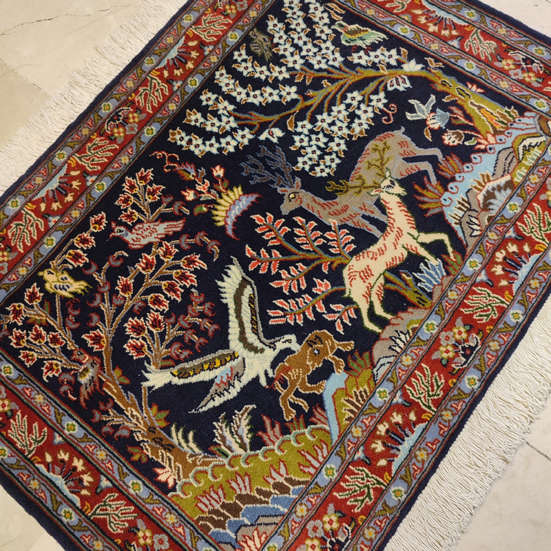 فرش دستبافت یک متری طرح شکارگاه کد 130