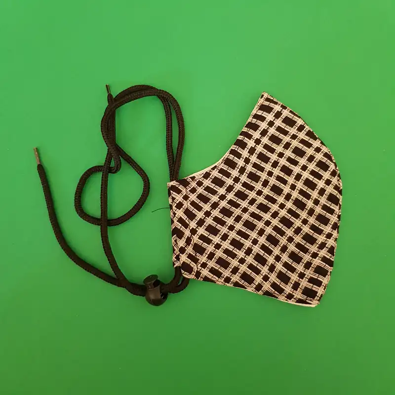 ماسک پارچه ای زنانه مدل چهارخونه