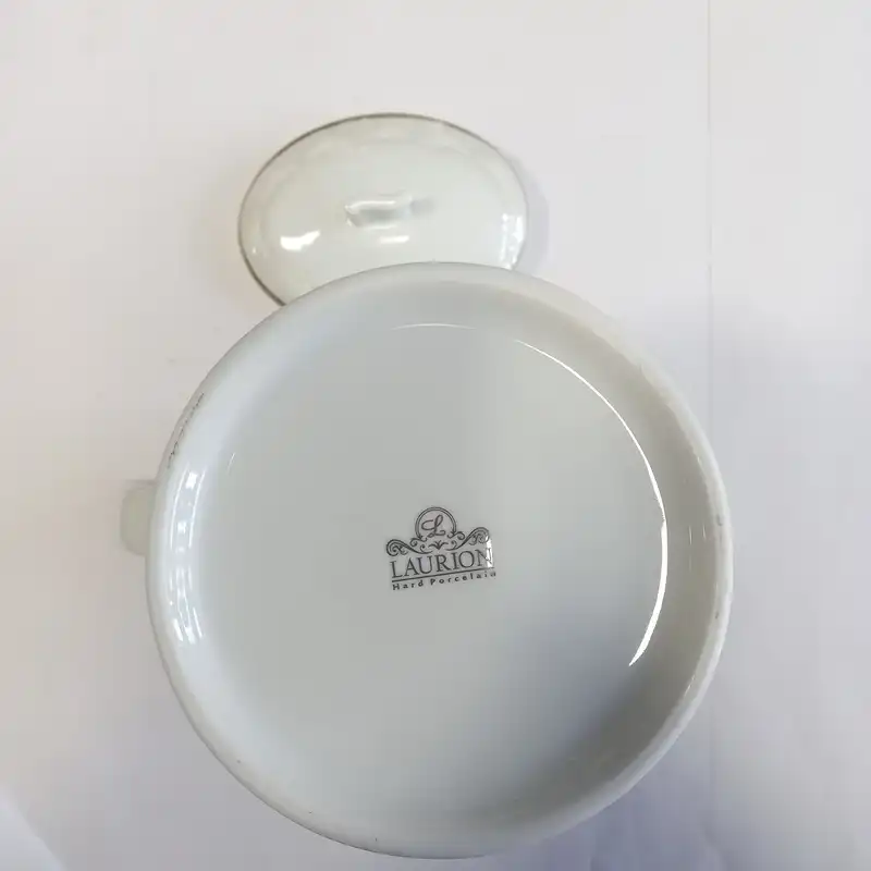 قوری لوریان مدل خط طلایی