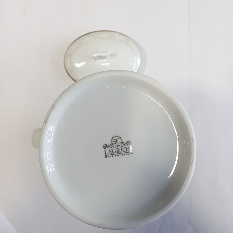 قوری لوریان مدل خط طلایی