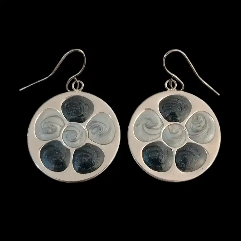 گوشواره زنانه مدل گل سنتی