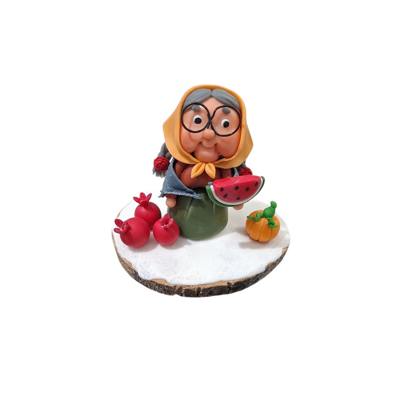 مجسمه مدل یلدایی ننه سرما کد 65478