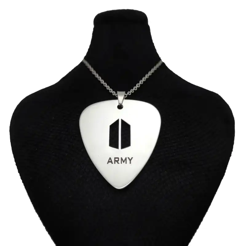 گردنبند مدل گروه آرمی