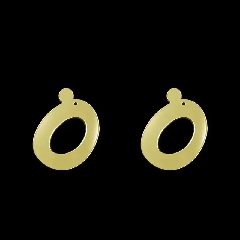 گوشواره طلا 18 عیار زنانه مدوپد مدل هندسی کد GA1-15069