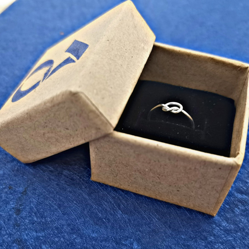 انگشتر نقره زنانه مدل گره H07