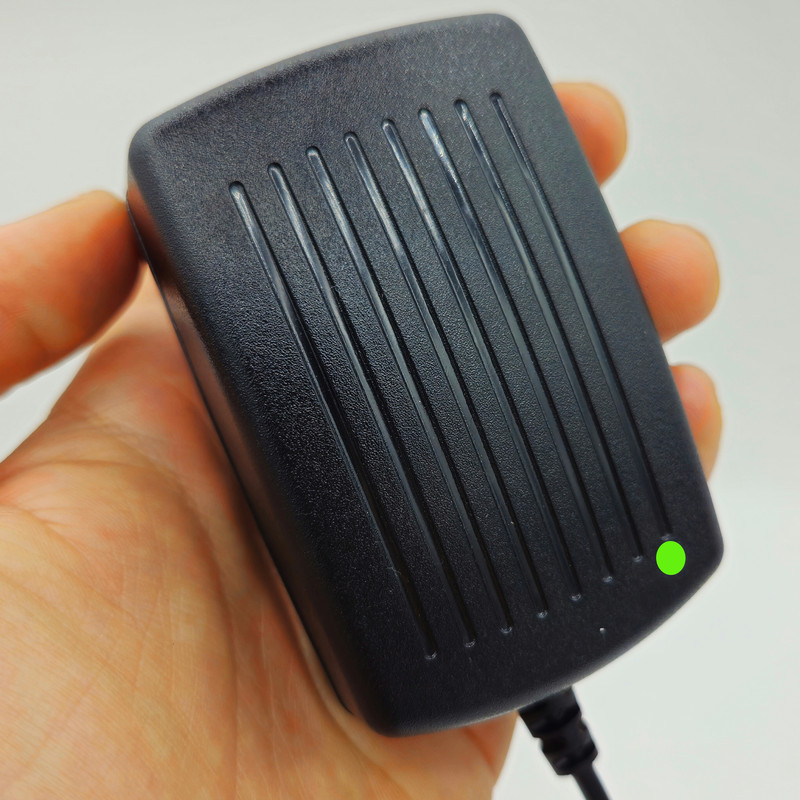 آداپتور ۹ ولت ۳ آمپر شارک مدل ADVANCE 2024