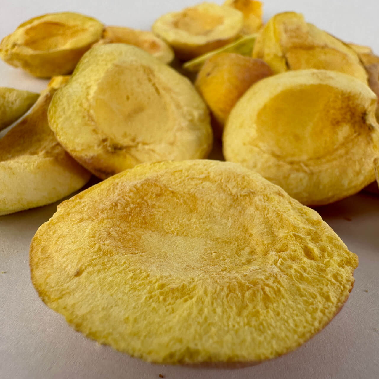 زردآلو خشک انجمادی پفکی فریزفروت - 15 گرم