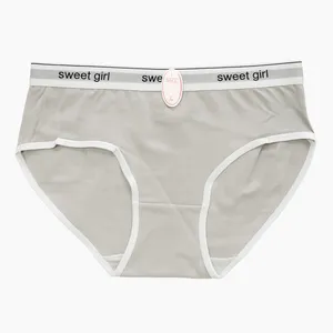 شورت زنانه ماییلدا مدل 5367