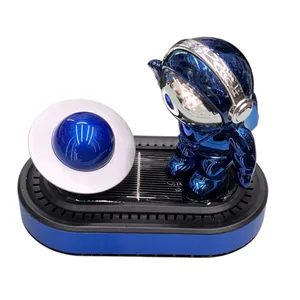 خوشبو کننده خودرو مدل سولار خورشیدی چرخشی طرح فضا نورد کد BLE 