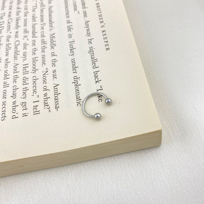 پیرسینگ گوش زنانه مدل اسمایل کد P4484